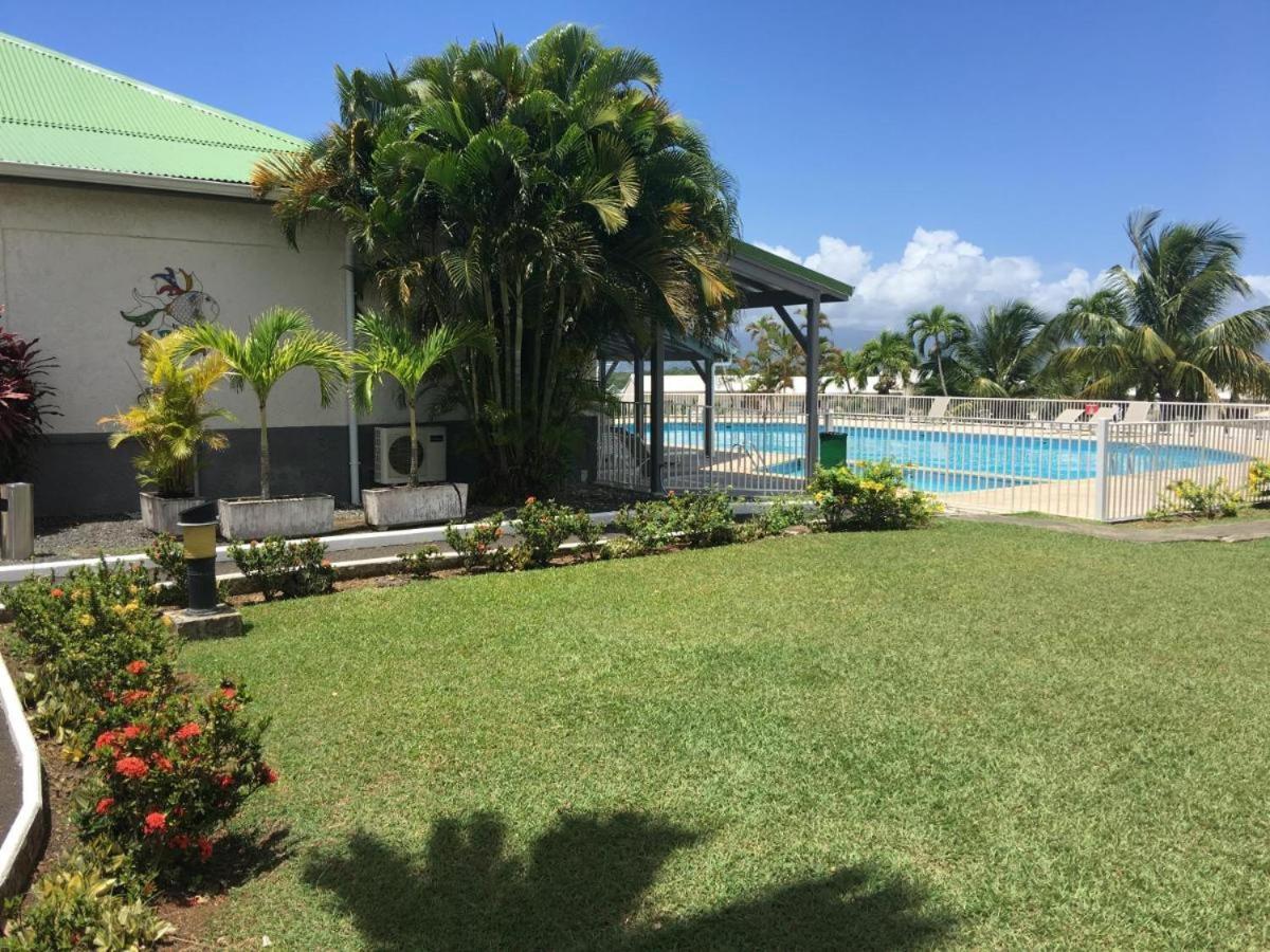 Superbe Studio Avec Piscine, Au Coeur De La Marina! Village Soleil ! Le Gosier  Exterior foto