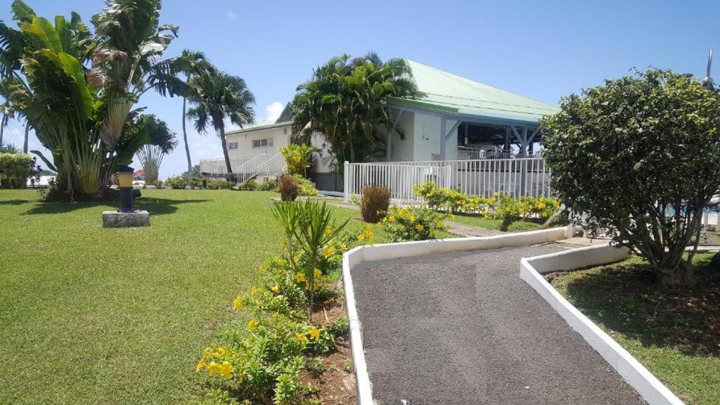 Superbe Studio Avec Piscine, Au Coeur De La Marina! Village Soleil ! Le Gosier  Exterior foto